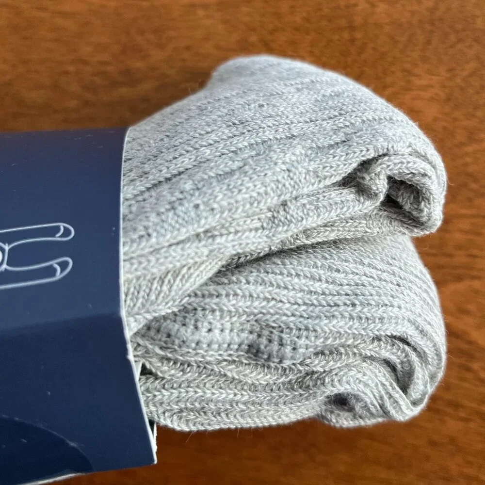 Gap gray cable-knit bear tights 2-3y NWT